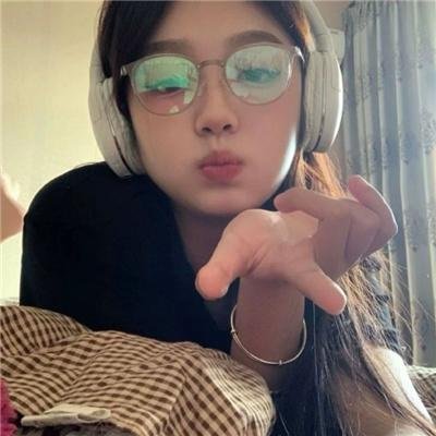 街头俏妞